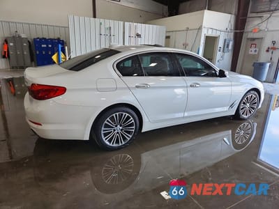 Trzecie zdjęcie samochodu z tyłu: 2018 BMW 540 XI VIN:WBAJE7C54JG891292 - miniatura
