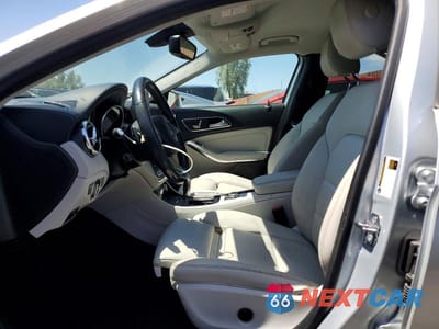 Zdjęcie 7 z 12 samochodu: 2019 MERCEDES-BENZ GLA 250 4MATIC VIN:WDCTG4GB8KU004777 - miniatura