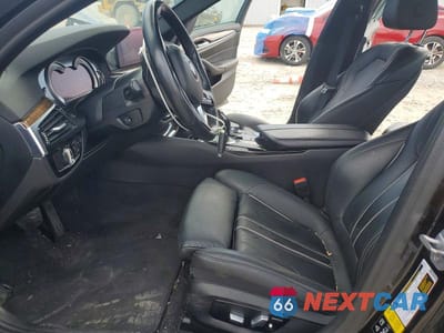 Zdjęcie 7 z 12 samochodu: 2019 BMW 530 XI VIN:WBAJA7C52KWW04664 - miniatura