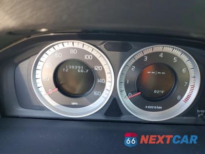 Zdjęcie 9 z 12 samochodu: 2013 VOLVO S60 T5 VIN:YV1612FS5D1228517 - miniatura
