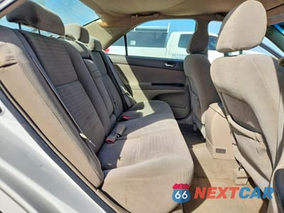 Zdjęcie 10 z 11 samochodu: 2005 TOYOTA CAMRY LE VIN:4T1BE30K55U634199 - miniatura