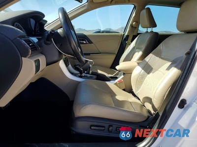 Zdjęcie 7 z 12 samochodu: 2016 HONDA ACCORD EXL VIN:1HGCR3F89GA014440 - miniatura
