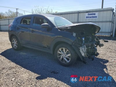 Czwarte zdjęcie samochodu z boku: 2020 HYUNDAI TUCSON SE VIN:KM8J23A4XLU184647 - miniatura