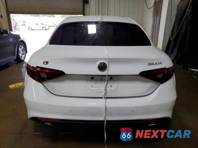 Zdjęcie 6 z 13 samochodu: 2018 ALFA ROMEO GIULIA Q4 VIN:ZARFAEDN4J7567787 - miniatura