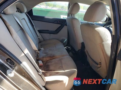 Zdjęcie 10 z 12 samochodu: 2010 KIA FORTE EX VIN:KNAFU4A28A5817532 - miniatura