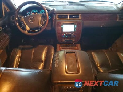 Zdjęcie 8 z 13 samochodu: 2008 GMC YUKON XL DENALI VIN:1GKFK668X8J188122 - miniatura