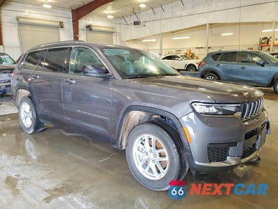 Czwarte zdjęcie samochodu z boku: 2022 JEEP GRAND CHEROKEE L LAREDO VIN:1C4RJKAGXN8598022 - miniatura