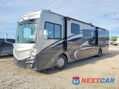 Drugie zdjęcie samochodu z przodu: 2022 FREIGHTLINER CHASSIS XC RV VIN:4UZACGFC3NCNS7232 - miniatura
