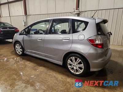 Drugie zdjęcie samochodu z przodu: 2009 HONDA FIT SPORT VIN:JHMGE88489S054975 - miniatura