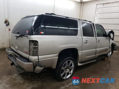 Trzecie zdjęcie samochodu z tyłu: 2006 GMC YUKON XL DENALI VIN:1GKFK66U06J176247 - miniatura