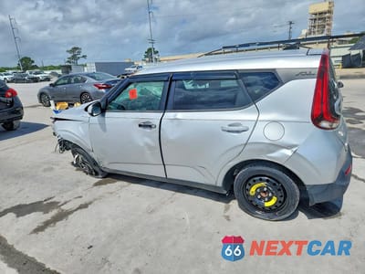Drugie zdjęcie samochodu z przodu: 2021 KIA SOUL LX VIN:KNDJ23AU8M7769795 - miniatura