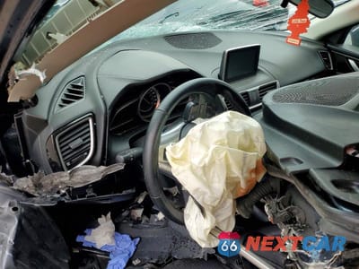 Zdjęcie 9 z 11 samochodu: 2016 MAZDA 3 TOURING VIN:3MZBM1V7XGM271001 - miniatura