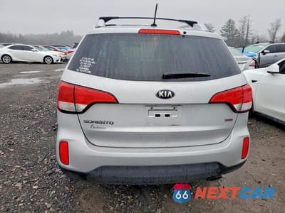 Zdjęcie 6 z 11 samochodu: 2014 KIA SORENTO LX VIN:5XYKT4A72EG509964 - miniatura