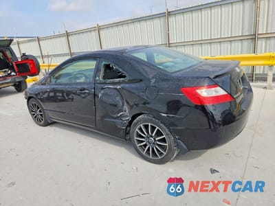 Drugie zdjęcie samochodu z przodu: 2010 HONDA CIVIC LX VIN:2HGFG1B66AH532980 - miniatura