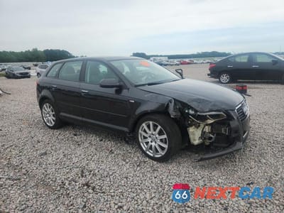 Czwarte zdjęcie samochodu z boku: 2013 AUDI A3 PREMIUM PLUS VIN:WAUKJAFM1DA014489 - miniatura