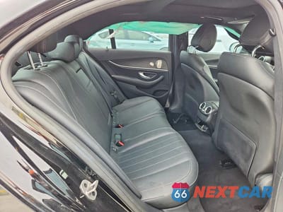 Zdjęcie 10 z 12 samochodu: 2021 MERCEDES-BENZ E 350 VIN:W1KZF8DB0MA999841 - miniatura