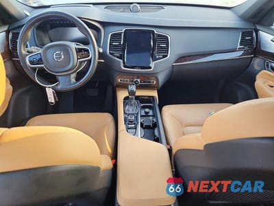 Zdjęcie 8 z 12 samochodu: 2017 VOLVO XC90 T6 VIN:YV4A22PK1H1119034 - miniatura