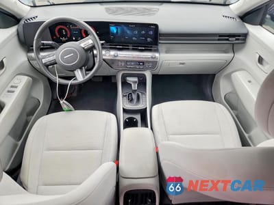 Zdjęcie 8 z 13 samochodu: 2025 HYUNDAI KONA SEL VIN:KM8HBCAB8SU275282 - miniatura