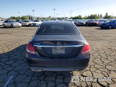 Zdjęcie 6 z 12 samochodu: 2016 MERCEDES-BENZ C 300 VIN:55SWF4JB2GU132879 - miniatura