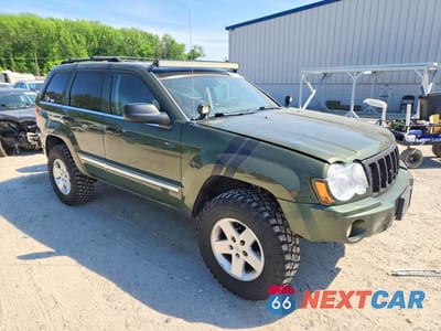 Czwarte zdjęcie samochodu z boku: 2007 JEEP GRAND CHEROKEE LIMITED VIN:1J8HR58227C512064 - miniatura