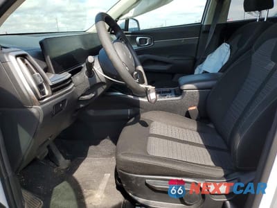 Zdjęcie 7 z 13 samochodu: 2025 KIA SORENTO LX VIN:5XYRG4JC7SG383919 - miniatura