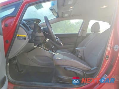 Zdjęcie 7 z 12 samochodu: 2015 KIA FORTE LX VIN:KNAFX4A66F5288499 - miniatura