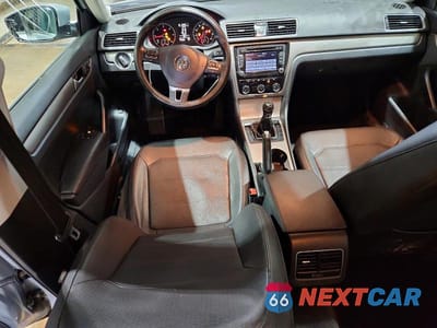 Zdjęcie 8 z 12 samochodu: 2015 VOLKSWAGEN PASSAT SE VIN:1VWBV7A34FC058869 - miniatura