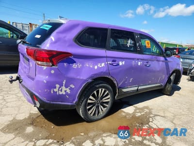 Trzecie zdjęcie samochodu z tyłu: 2020 MITSUBISHI OUTLANDER SE VIN:JA4AZ3A32LZ026680 - miniatura