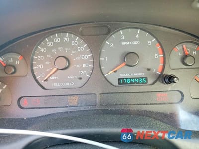 Zdjęcie 9 z 12 samochodu: 1999 FORD MUSTANG VIN:1FAFP4040XF132365 - miniatura