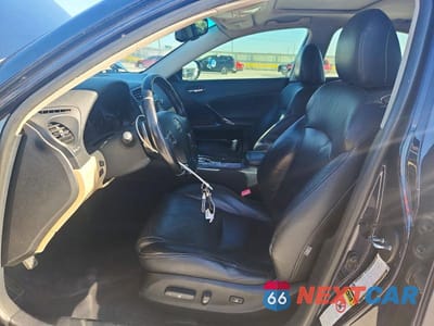 Zdjęcie 7 z 13 samochodu: 2007 LEXUS IS 350 BASE VIN:JTHBE262472008985 - miniatura