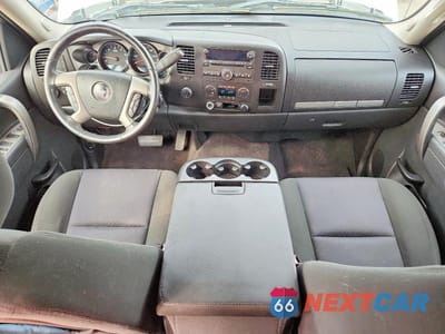Zdjęcie 8 z 13 samochodu: 2011 GMC SIERRA K1500 SLE VIN:1GTR2VE31BZ194246 - miniatura