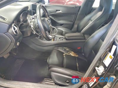Zdjęcie 7 z 13 samochodu: 2016 MERCEDES-BENZ CLA 250 4MATIC VIN:WDDSJ4GB6GN287593 - miniatura