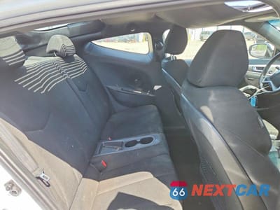 Zdjęcie 10 z 12 samochodu: 2017 HYUNDAI VELOSTER VALUE EDITION VIN:KMHTC6AD7HU320554 - miniatura