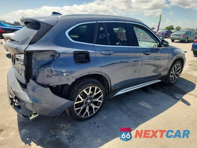 Trzecie zdjęcie samochodu z tyłu: 2022 BMW X1 SDRIVE28I VIN:WBXJG7C0XN5U59506 - miniatura
