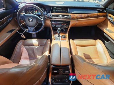Zdjęcie 8 z 12 samochodu: 2014 BMW 750 I VIN:WBAYA8C55ED499865 - miniatura
