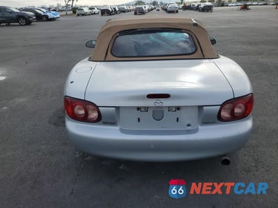 Zdjęcie 6 z 12 samochodu: 2000 MAZDA MX-5 MIATA BASE VIN:JM1NB3534Y0142626 - miniatura