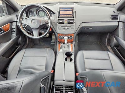 Zdjęcie 8 z 11 samochodu: 2010 MERCEDES-BENZ C 300 4MATIC VIN:WDDGF8BB2AR102932 - miniatura