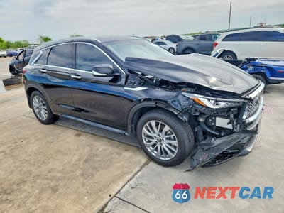 Czwarte zdjęcie samochodu z boku: 2025 INFINITI QX50 LUXE VIN:3PCAJ5BB6SF105742 - miniatura