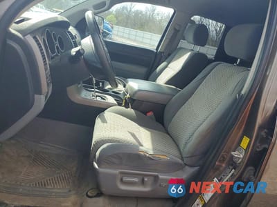 Zdjęcie 7 z 11 samochodu: 2010 TOYOTA TUNDRA GRADE VIN:5TFUW5F14AX124326 - miniatura