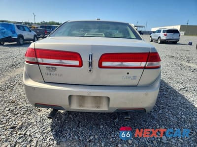 Zdjęcie 6 z 13 samochodu: 2010 LINCOLN MKZ VIN:3LNHL2GC9AR643482 - miniatura