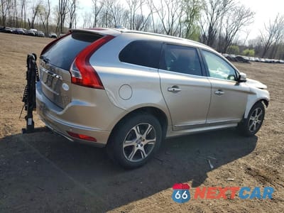 Trzecie zdjęcie samochodu z tyłu: 2015 VOLVO XC60 T6 PREMIER+ VIN:YV4902RC9F2562537 - miniatura