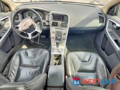 Zdjęcie 8 z 13 samochodu: 2012 VOLVO XC60 T6 VIN:YV4902DZ2C2255024 - miniatura