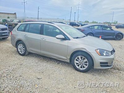 Czwarte zdjęcie samochodu z boku: 2017 VOLKSWAGEN GOLF SPORTWAGEN S VIN:3VWC17AU2HM523952 - miniatura