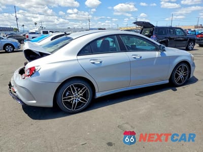 Trzecie zdjęcie samochodu z tyłu: 2019 MERCEDES-BENZ CLA 250 VIN:WDDSJ4EBXKN738813 - miniatura