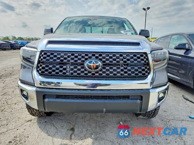 Piąte zdjęcie samochodu w środku: 2021 TOYOTA TUNDRA SR5 VIN:5TFUY5F12MX004331 - miniatura