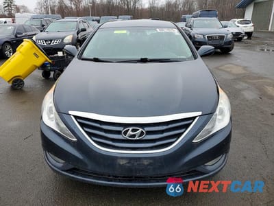 Piąte zdjęcie samochodu w środku: 2013 HYUNDAI SONATA GLS VIN:5NPEB4AC8DH644788 - miniatura