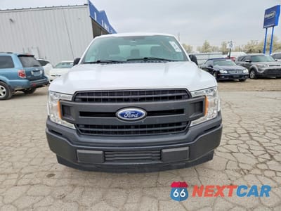 Piąte zdjęcie samochodu w środku: 2018 FORD F150 SUPER CAB VIN:1FTEX1C56JKF06324 - miniatura