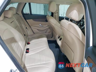 Zdjęcie 11 z 13 samochodu: 2021 MERCEDES-BENZ GLC 300 4MATIC VIN:W1N0G8EB5MV316256 - miniatura
