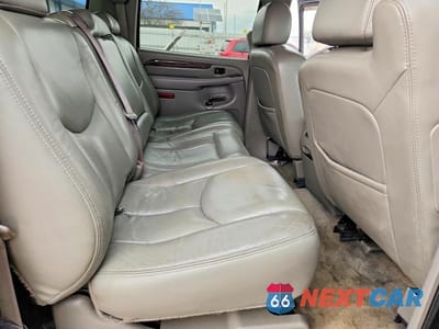 Zdjęcie 11 z 14 samochodu: 2006 CADILLAC ESCALADE ESV VIN:3GYFK66N96G212470 - miniatura