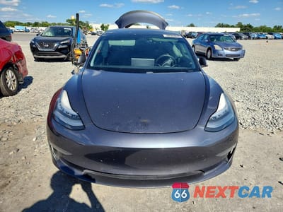 Piąte zdjęcie samochodu w środku: 2020 TESLA MODEL 3 VIN:5YJ3E1EA3LF590304 - miniatura